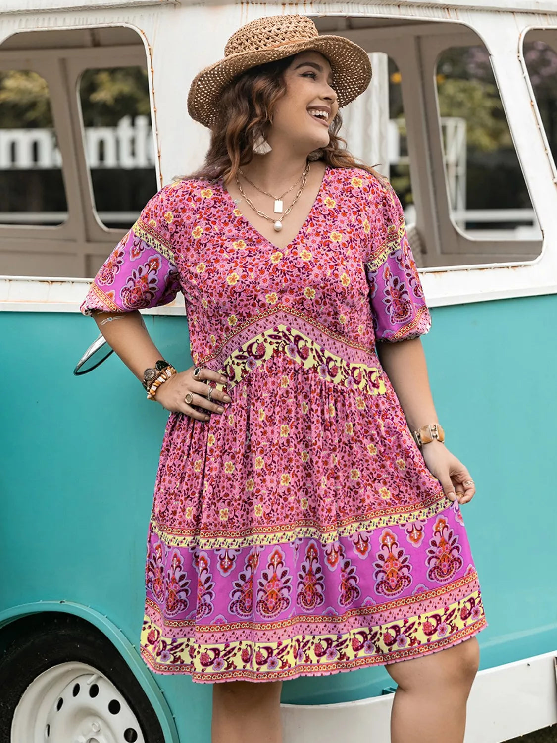 Plus Size Lace Patchwork Short Sleeve Maxi Dress with Tied Waist.
