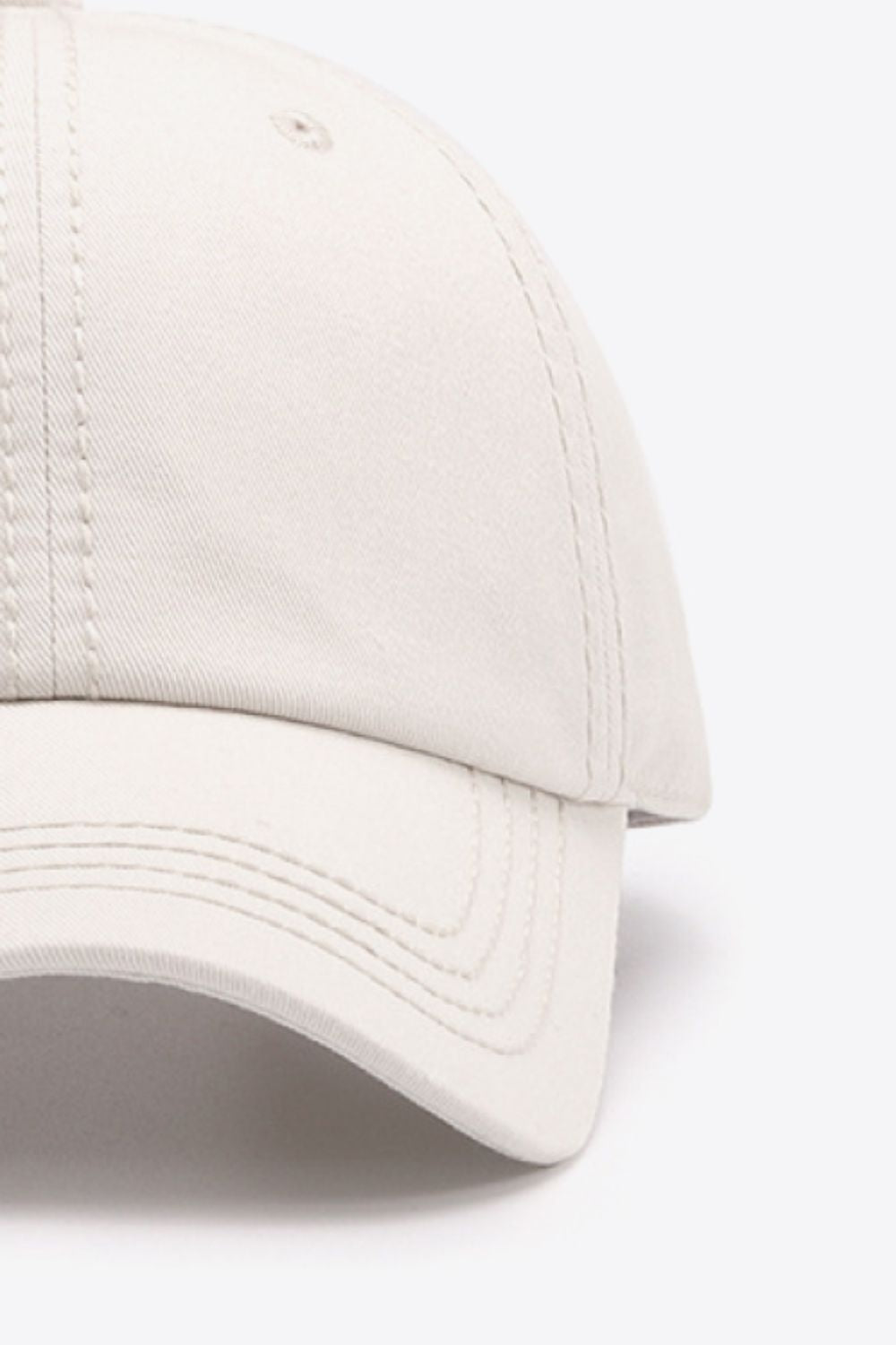 Off-white In A Pretty World baseball cap with a softly structured crown, curved brim, solid design, and neatly defined tonal stitching.