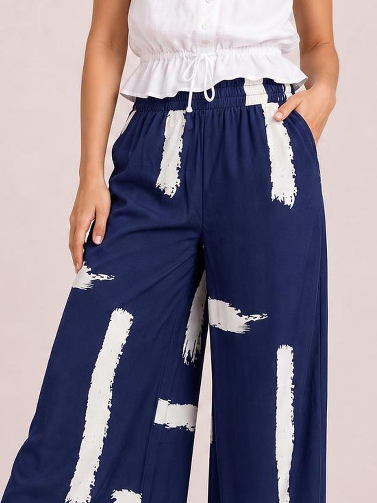 Printed Wide Leg Long Pants · Medium Editorial · Knee / Thigh Up