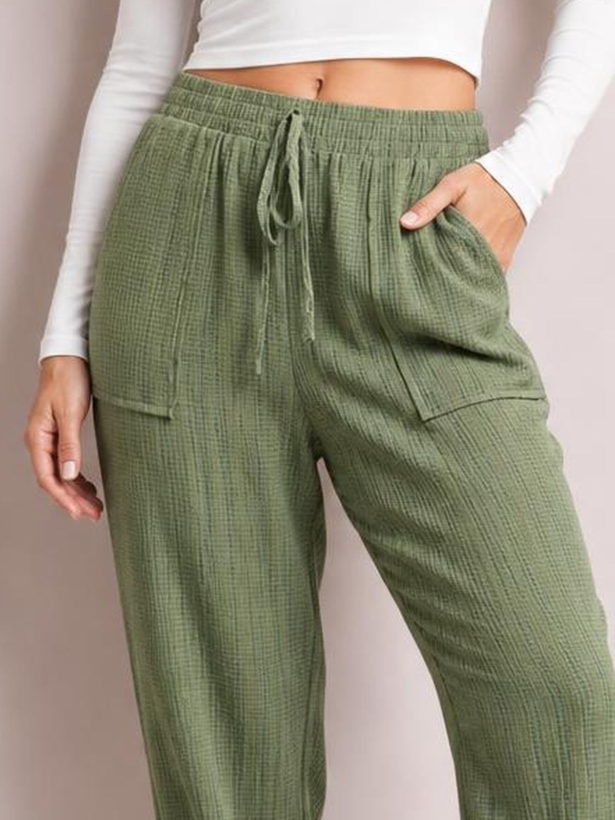 Tie Waist Long Pants with Pocket · Medium Editorial · Knee / Thigh Up
